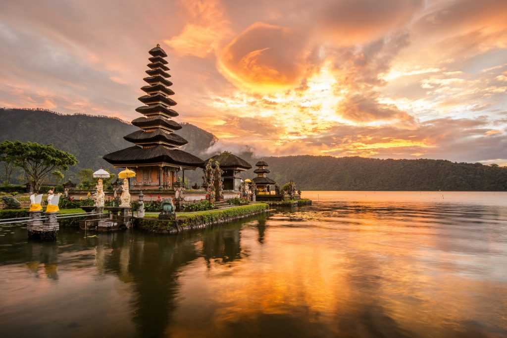 ماليزيا أولاً.. خبراء السفر "هوليداي مي" يحددون أفضل 11 وجهة سياحية حلال العام 2017