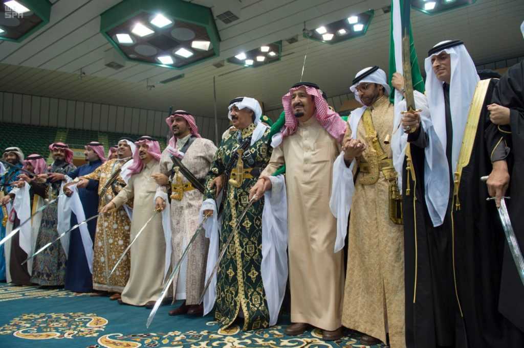 خادم الحرمين الشريفين يرعى حفل العرضة السعودية بمهرجان (الجنادرية 31)
