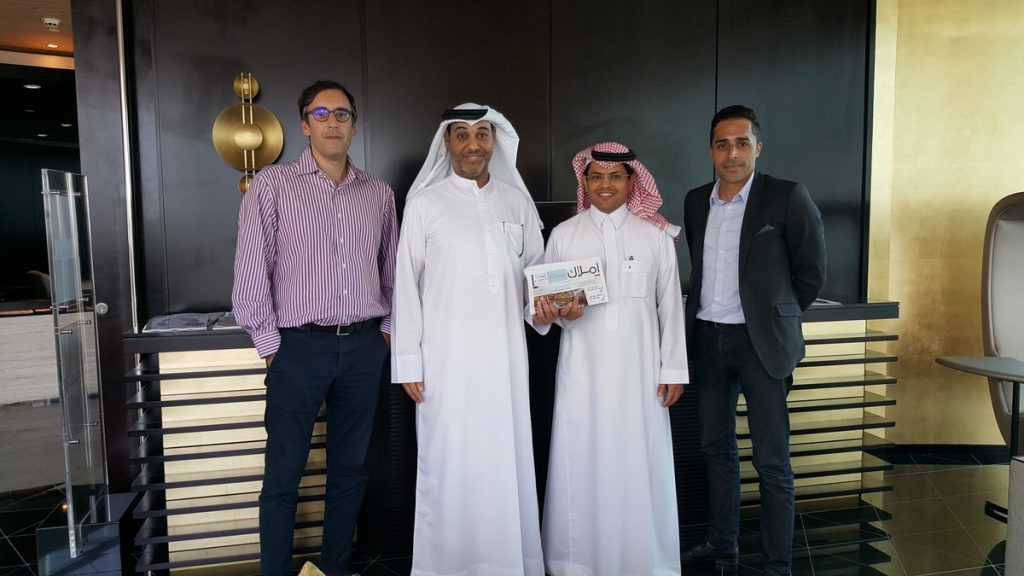 شركة برفيلج دبي تفوز بعقد امتياز تسويق وطباعة وتوزيع صحيفة أملاك في الإمارات