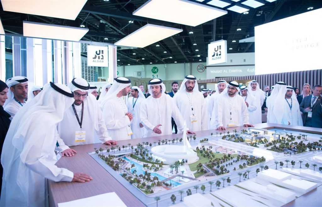 ولي عهد دبي يفتتح معرض "سيتي سكيب جلوبال2017" ويشيد بدور الشركات في التنمية والتطوير العقاري  