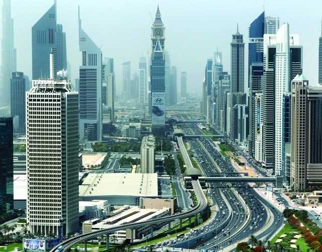 أسعار العقارات ترتفع في دبي والإيجارات تواصل التراجع