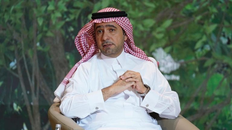 ماجد الحقيل يشارك في مبادرة السعودية خضراء